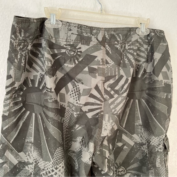 Billabong Board Shorts - Picture 4 of 8